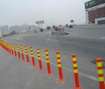 紅黃警示樁_柔性柱價格_馬路柔性柱批發(fā)/采購