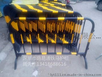 路易通1.5米鐵馬護(hù)欄-鍍鋅鋼管鐵馬-6年